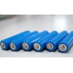 影響三元材料成本價格的兩大因素碳酸鋰和鈷。